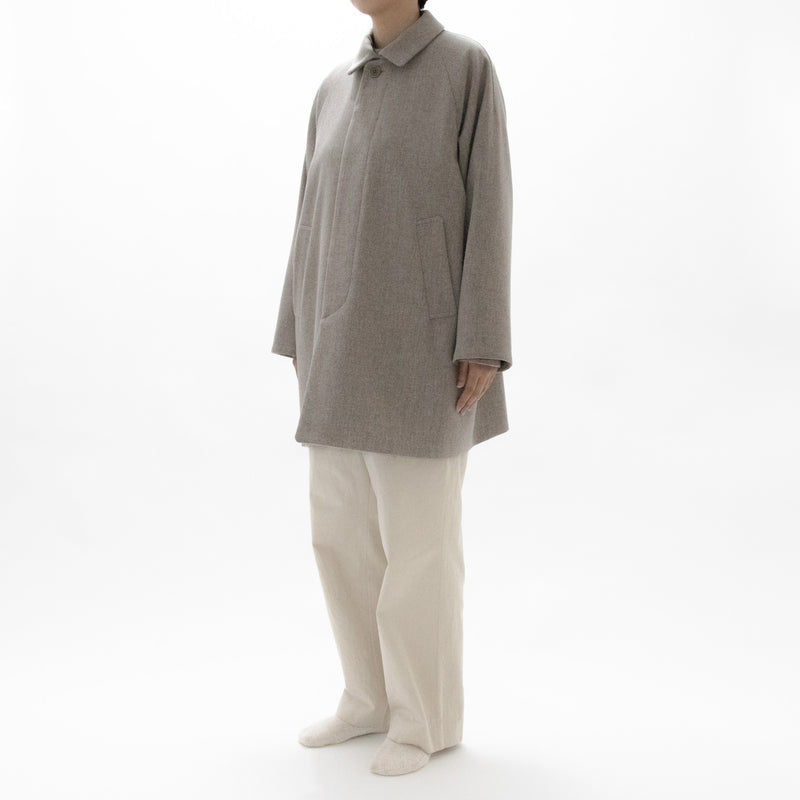 Natural Wool Gabardine Soutien Collar Coat Short