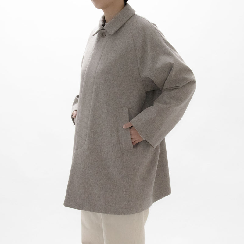 Natural Wool Gabardine Soutien Collar Coat Short