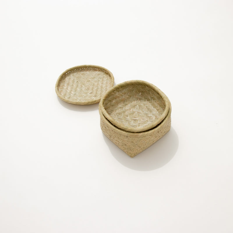 蓋つき籠