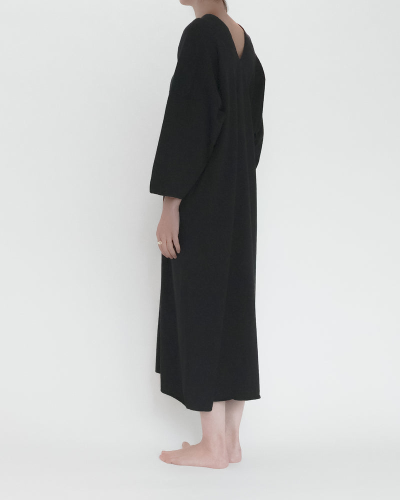 Recycle Cotton Knit V-Cut Dress