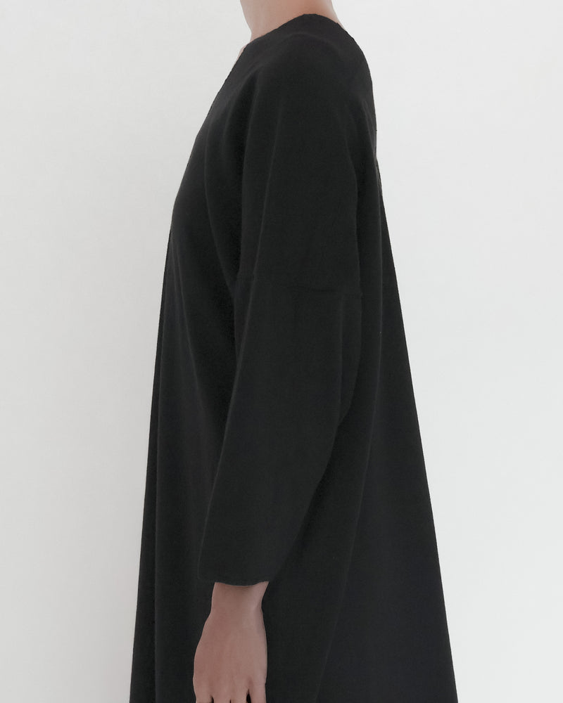 Recycle Cotton Knit V-Cut Dress