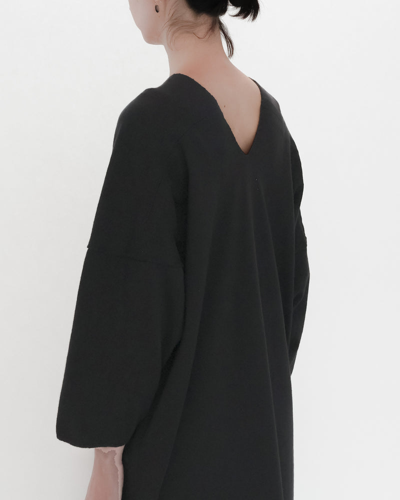 Recycle Cotton Knit V-Cut Dress