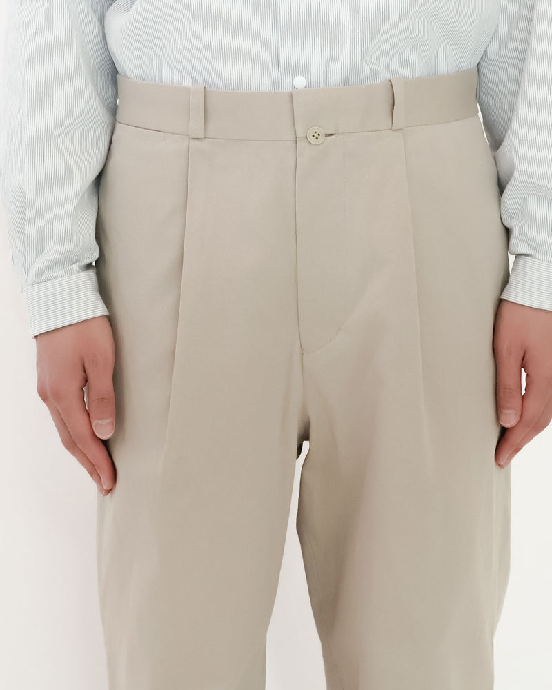 Chino Cloth Trousers Tuck Tapered