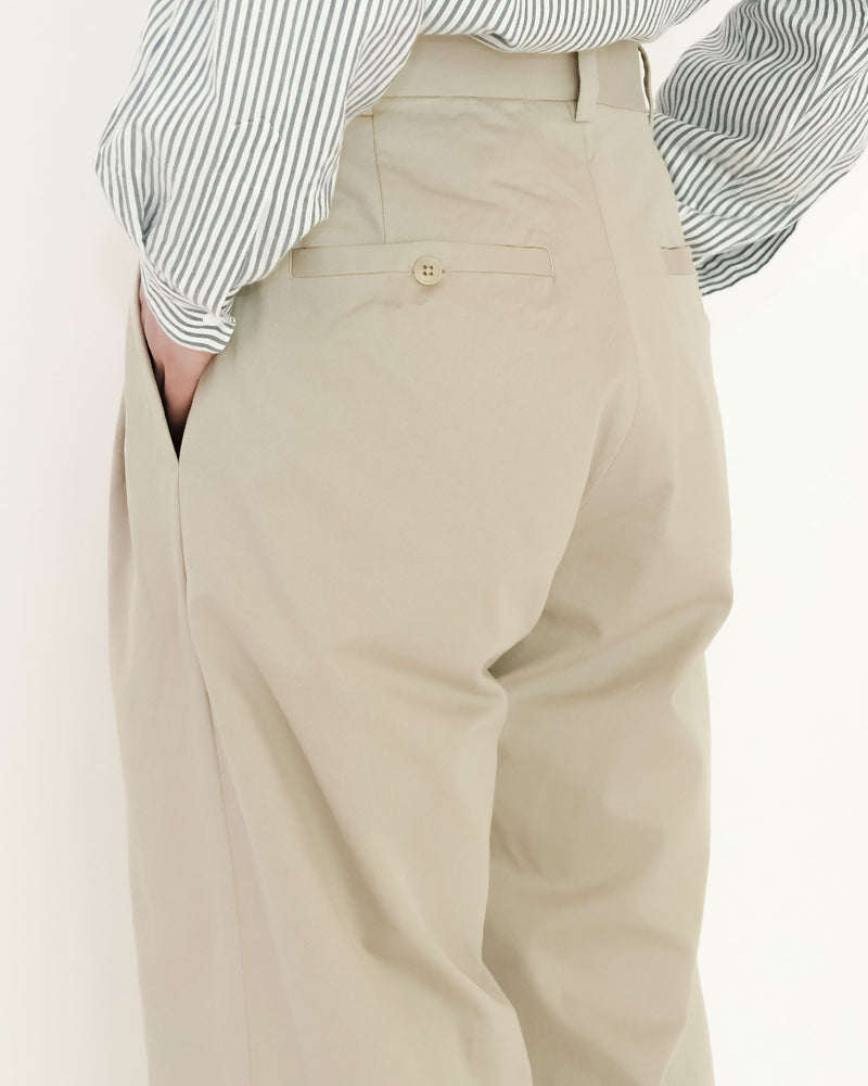 Chino Cloth Trousers Two Tuck Straight