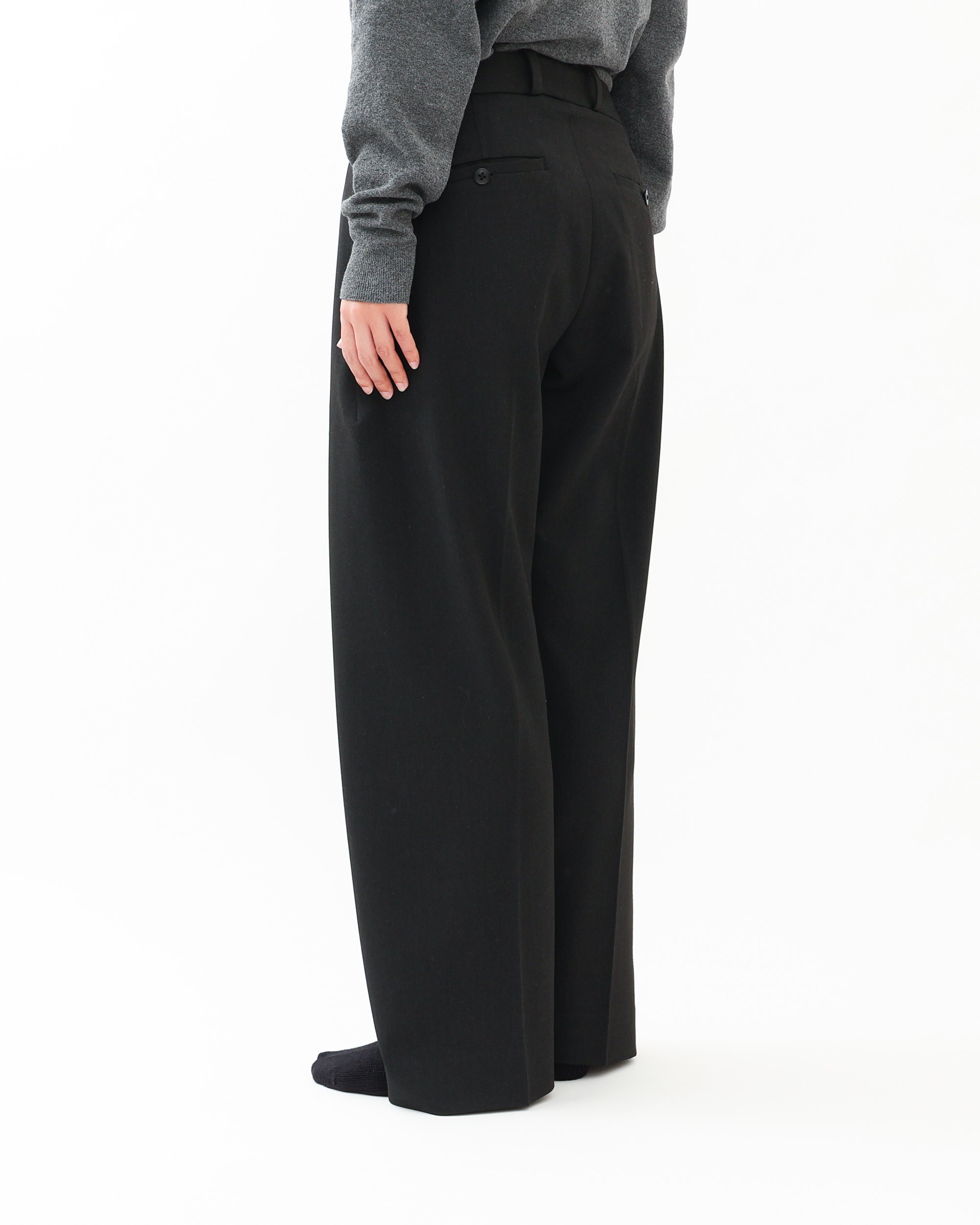 2-Way Tuck Wide Trousers – YAECAYA