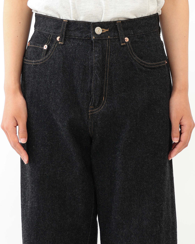 No.11  Wide Straight