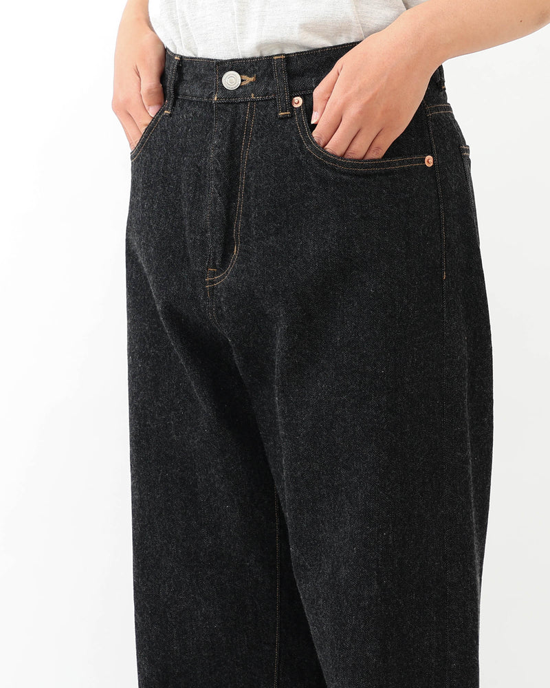 No.11  Wide Straight