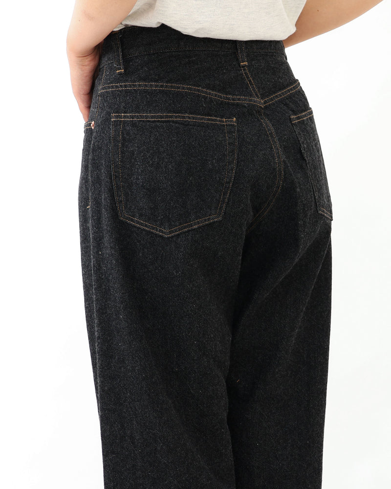 No.11  Wide Straight