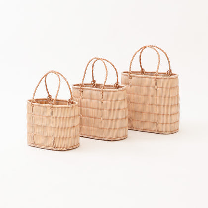 がま細工の手提げ