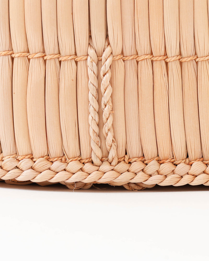 がま細工の手提げ