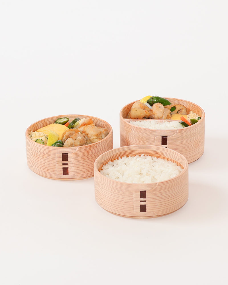 白木のごはん容れ