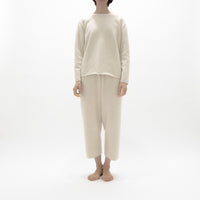 relax knit pullover & trousers
