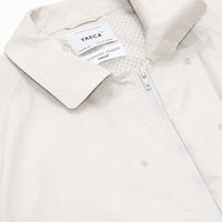 zip and button coat short